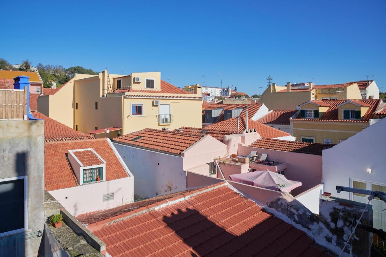 Central & Sunny 2Br Apt Near Beach, By Timecooler Setúbal Dış mekan fotoğraf